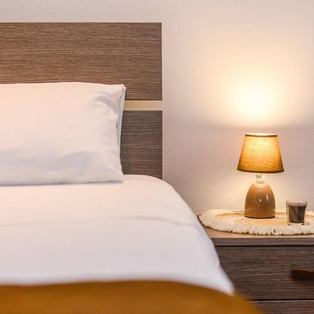 Loft Free Parking Agli Ulivi Moderno E Spazioso เปสเคียรา เดล การ์ดา ภายนอก รูปภาพ