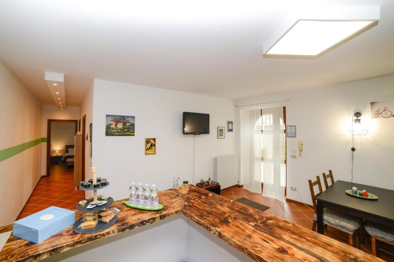 Loft Free Parking Agli Ulivi Moderno E Spazioso เปสเคียรา เดล การ์ดา ภายนอก รูปภาพ