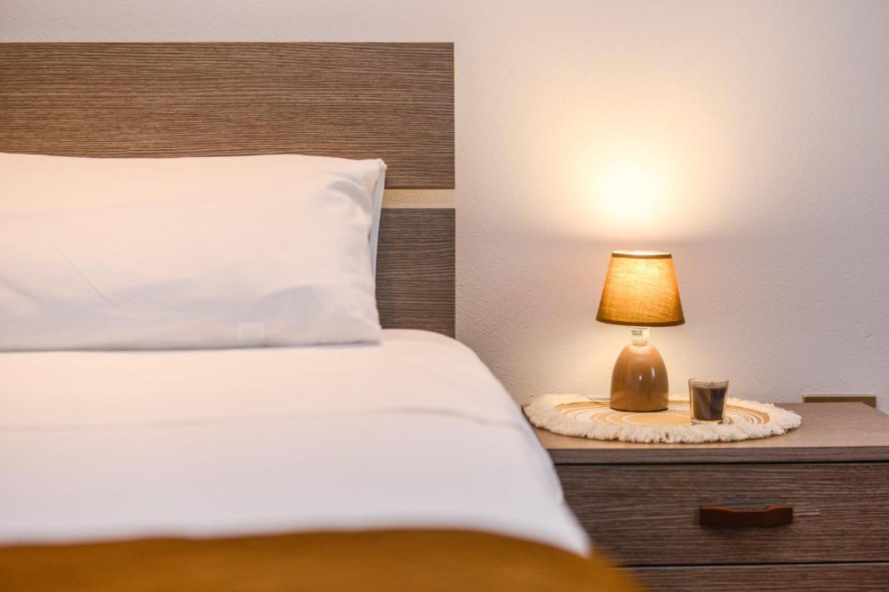 Loft Free Parking Agli Ulivi Moderno E Spazioso เปสเคียรา เดล การ์ดา ภายนอก รูปภาพ